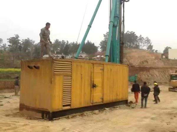 阜沙镇如何判断水冷式机油散热器密封件是否需要更换？